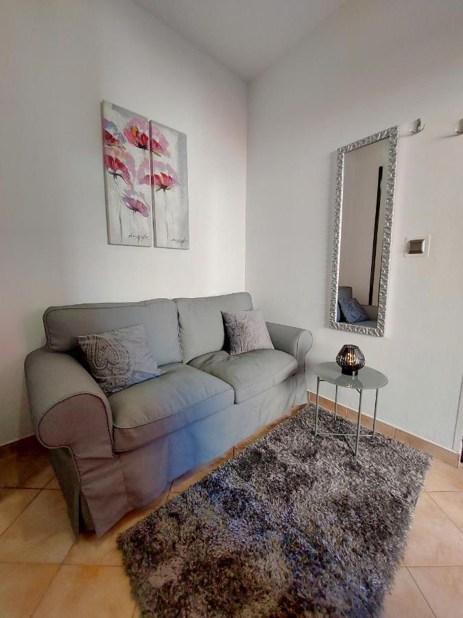 Apartment Dalmatino Split Buitenkant foto