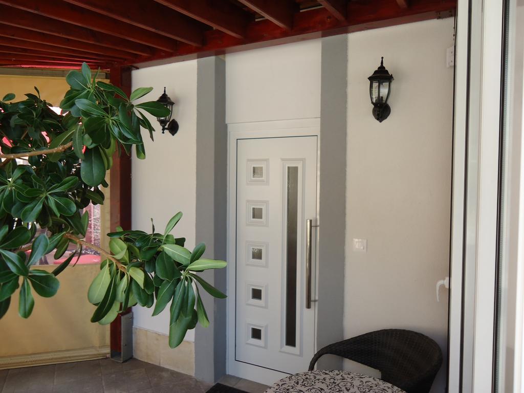 Apartment Dalmatino Split Buitenkant foto