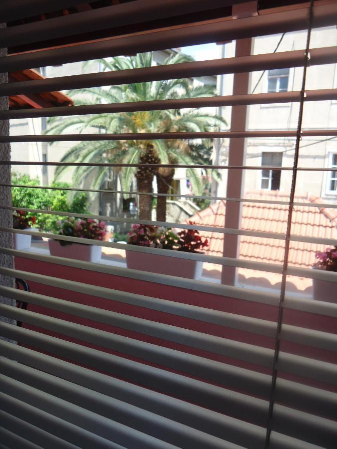 Apartment Dalmatino Split Buitenkant foto